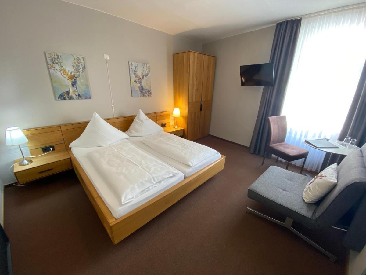 Weingutshotel Piesporter Goldtroepfchen Exterior foto